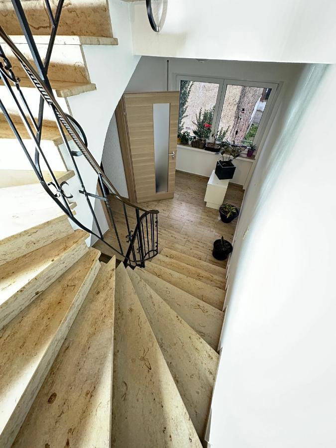Ferienwohnung Apolo Munstermaifeld ภายนอก รูปภาพ